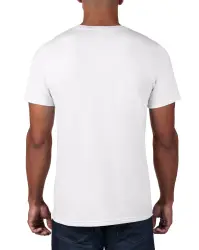 ギルダン 980-000C 4.5オンス ライトウェイトTシャツ セミフィット（ホワイト） anvil®はシックでモダンなコレクション。最新の流行カラーでお届けするクールでバランスの取れたファッショナブルかつカジュアルなウエアは、どんなライフシーンでも活躍します。2016年はこの上質なリングスパンコットンで作られたアメリカンフィット7型で、あなたの個性をさらにアピールしてください。Live it，love it，wear it!周りとお揃いも良いけど、いっそオリジナルにしてみては、anvil®なら、簡単に取り外せるTearAwayラベルで、ラベルのカスタマイズにとても便利です。ANVIL® FASHION FOR EVERYONE(ANVILファッションをすべての人に)アメリカンフィット丸胴タイプショルダーテープ、シームカラーダブルステッチ仕上げの袖と裾TearAway(ティア・アウェイ)ラベルOeko-Tex®規格100適合※この商品はご注文後のキャンセル、返品及び交換は出来ませんのでご注意下さい。※なお、この商品のお支払方法は、先振込（代金引換以外）にて承り、ご入金確認後の手配となります。 関連情報 カタログ 1037ページ