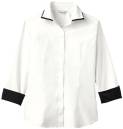 アルベチトセ DN-6825 シャツ［女］ 洗練された上品な風格を携えた、モードスタイリング。反転色を襟に配した、アクセントのある個性的なシャツです。