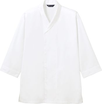 アルベチトセ DN-8906 白衣（八分袖） これまでの白衣の課題をひとつひとつ解決。より動きやすく、美しく。（1）袖丈は短め、袖口は狭めに。アームホールは広くして動きやすく。（2）ボタンの見えない比翼仕立てでスッキリとした印象に。（3）前屈みになってもインナーが見えないよう、襟の開きを狭めに。（4）背中にゆとりを持たせつつウエストのだぶつきを抑えたこだわりのシルエット。（5）厨房ではポケットを使わないのでなくしました。職人のこだわりを形に。すし 久遠×チトセ コラボシリーズ