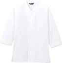 アルベチトセ DN-8908 白衣（八分袖） これまでの白衣の課題をひとつひとつ解決。より動きやすく、美しく。（1）袖丈は短め、袖口は狭めに。アームホールは広くして動きやすく。（2）ボタンの見えない比翼仕立てでスッキリとした印象に。（3）前屈みになってもインナーが見えないよう、襟の開きを狭めに。（4）背中にゆとりを持たせつつウエストのだぶつきを抑えたこだわりのシルエット。（5）厨房ではポケットを使わないのでなくしました。職人のこだわりを形に。すし 久遠×チトセ コラボシリーズ