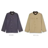 アルベチトセ RW-0006 シャツジャケット(兼用) こだわりディテールが光るデニム調シャツジャケットさらりと着るだけで洗練されたスタイルを演出してくれるデニム調のシャツジャケット。デニム縫製の金茶と呼ばれる糸色でトリプルステッチを施し、衿元はコーデュロイ、ボタンはメタルのタックボタン。強度の箇所にはメタルリベットと要所ごとの拘りが詰まったディテール。厚すぎないウェイトの生地はカバーオールのようにジャケットとしてまたシャツの様にお手持ちのデイリーウエアとの合わせたりと着こなしの振り幅も広い一着。※右胸はペン差しペン差し穴付き飾りフラップです。ポケットではございませんのでご注意ください。【 ARBE REWIND -アルベ リワインド- 】あくまでシックに、でもモダナイズされたシルエット。スタンダードなものを現代的に新しくよみがえらせた「ARBE REWIND」。ブランド名のREWIND(リワインド)は「巻き戻す」や「若返る」という意味があり、さらに新たな風という意味の「WIND」との2つの意味を持たせています。ワークウェアやミリタリーウェアに影響と尊敬の念を持つファッションデザイナー靱江千草氏の基本に帰りながら、新たにクリエイションしたarbeの新ラインです。仕様品番:RW-0006品名:シャツジャケット(兼用)