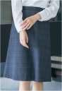 アルファピア YT3926-1 スカート（Aライン） MADE IN JAPAN QUALITYクオリティの高い国産生地と、丁寧な縫製だからこそ実現。潔いデザインの中で引き立つ、確かな品質。●程よい裾広がりのシルエットでさり気なくボディーラインをカバーする、動きやすいAラインスカート。ウエストはゴム入りでストレスフリー仕様です。※19～23号は受注生産になります。※受注生産品につきましては、ご注文後のキャンセル返品及び他の商品との交換、色・サイズ交換が出来ませんのでご注意ください。※受注生産品のお支払い方法は、前払いにて承り、ご入金確認後の手配となります。