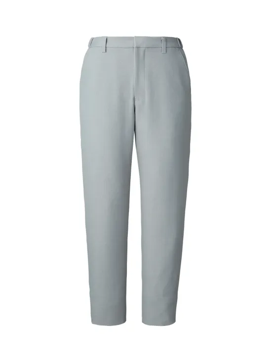 The FELLOWS TE5025-3 パンツ（テーパード）（グレー） おもてなしを自分らしく心地よく特徴・ご家庭で洗えるホームウォッシャブル・伸縮性のあるストレッチ素材・すっきりとしたシルエットのノータック仕様・伸縮性があり動きやすい脇ゴム入りウエスト・裏地付きで肌ざわりが良い前後ひざ上裏・防汚加工で汗じみなどの汚れを防止。洗濯を重ねても効果が持続。仕様品番:TE5025-3品名:パンツ（テーパード）