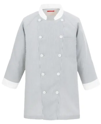 KAZEN 682-35 コックシャツ 682-35 コックシャツ爽やかなストライプと白の配色が美しい、プロフェッショナルなコックシャツです。「長短複合組織」による特殊な織物で上品な光沢感を持ちながら、凹凸状の組織により肌離れに優れ、長時間の調理作業でも快適な着心地を実現しました。機能性にも優れ、調理現場での衛生管理をサポートする工夫が随所に施されています。特徴・爽やかなストライプと白の配色デザインで清潔感を演出・「長短複合組織」による特殊な織物で上品な光沢感を実現・凹凸状の組織により肌離れに優れ、蒸れにくい快適な着心地・内側にアメリカンスナップ付きで着脱がスムーズ・内側に体毛防止加工袖を採用し、異物混入防止をしっかりサポート・裾にスリット入りで動きやすさを確保