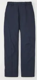 KAZEN 858-48 4Dパンツ（男女兼用） 858-48 4Dパンツ(男女兼用)長年の研究開発から生まれた革新的な4Dパンツは、身体の動きに合わせてヒップに戻る独自のカッティング・テクノロジーを採用したメディカルワークパンツです。動体裁断による立体ストレートタイプで、しゃがんでも歩いても体にフィットし、ストレスフリーな着心地を実現します。特徴・身体の動きに合わせて自動的にヒップに戻る4D設計でどんな姿勢でも快適・メディカルワークの動きを計算し尽くした動体裁断による抜群のフィット感・ヒップをカバーしつつ腰まわりをスッキリ見せる立体ストレートタイプ・しゃがんでも背中が見えにくい安心設計でプロフェッショナルな着こなし・ストレートパターンにXラインを取り入れ脚を美しく見せつつ動きやすさを向上・両脇に便利なポケット付で実用性も抜群・脇ゴム仕様でウエスト周りの快適なフィット感を実現・ウエストベルト通し付でベルト着用時もスマートに決まる・男女兼用設計で幅広い体型に対応