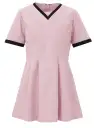 KAZEN KZN316-43 レディスチュニック KZN316-43 レディスチュニック美しいVネックと華やかなフレアシルエットが魅力的なレディスチュニックです。特殊加工技術によるコンフォートストレッチツイルを採用し、ニットのような高いストレッチ性と軽量感を実現。モダンなディテールとタイムレスなデザインで、プロフェッショナルな印象と動きやすさを両立させました。特徴・美しいVネックラインとフレアシルエットでエレガントな印象・特殊加工技術によるコンフォートストレッチツイルでニットのような柔軟性・優れたバックストレッチ性に加え、軽量感と柔らかい風合いで一日中快適・左胸に携帯・スマートフォン対応ポケット付・両腰のスリットポケットでスッキリとした印象ながらしっかり収納・ウエストから裾のフレアタックでどの角度からも美しいシルエット・後ろ中心ファスナーで着脱しやすい
