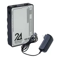 CUC 992006 MAX.24V マルチバッテリー（充電器付き） MAX.24V マルチバッテリー（充電器付き）パワーも快適も、この一台でMAX.24V特徴・24V・20V・16V・12Vの各電圧を最大限に活用するボルト性能フル稼働仕様です。・16Vフル稼働時には75ℓ/秒の大風量と8時間以上の連続使用が可能。・約4時間でフル充電が可能な急速充電に対応。・HOP-SCOT®のEW水冷ウェアと同時に使用可能。仕様・品番:992006・品名:MAX.24V マルチバッテリー（充電器付き）・入力電圧（DCプラグ）:DC16.8V/2.0A・出力電圧（DCプラグ）:DC24V/20V/16V/12V/1.0A・バッテリー容量:5000mAh・ワット時定格量:73Wh・定格電圧:14.6V・重量:約375g・サイズ:約H126mm×W80mm×D28mm・充電時間の目安:約4時間・充放電回数の目安:約300回・出力切替:4段階切替※ファンと接続する際には、HOP-SCOT®+24V専用のファンとケーブルをご使用ください。※この商品はご注文後のキャンセル、返品及び交換は出来ませんのでご注意下さい。※なお、この商品のお支払方法は、前払いにて承り、ご入金確認後の手配となります。