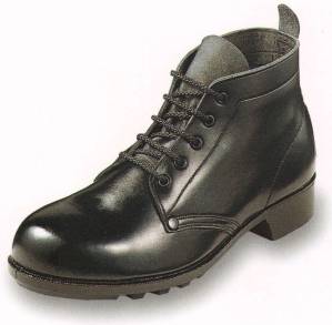 耐水・耐油・耐薬品中編靴（受注生産）