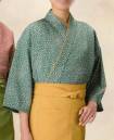 風香 SJ-4004 作務衣・上着（小花） 機能的なスタイルで軽やかなおもてなし。ぬくもりを感じる作務衣スタイル。カジュアルでありながらきちんとした印象をあたえ、日本の美しさを心地よく魅力的におもてなしの心にそえてお届けします。●ここが魅力！1．アクティブ 簡単に着用でき動きやすいので、年輩の方はもちろん若い方にも好評。2．イージーケア ポリエステル100％でシワになりにくく、丸洗いOK。