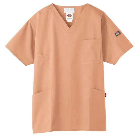 フォーク 7033SC-23 スクラブ Dickies 7033SC スクラブ医療現場のプロフェッショナルに選ばれるDickies Medicalシリーズのユニセックススクラブです。豊富なカラーバリエーションと機能的なデザインで、快適な着心地と高い実用性を両立させた医療用ウェアです。アメリカをはじめ世界中のワーカーに愛されるDickiesブランドの確かな品質をお届けします。特徴・左袖にDickiesロゴ入りポケット付きで小物収納に便利・両脇ポケットで収納力抜群の設計・伸縮性に優れたナチュラルストレッチ素材で動きやすさを実現・豊富な12色展開で職場やチームのカラーコーディネートに対応・スクラブとパンツを組み合わせたセットアップスタイルが可能。
