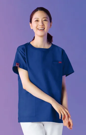 フォーク 7097SC-7 スクラブ T-ShirtsLikeSCRUB人気の7000SCのリブ丸首スタイルが登場!◎クルーネックが新鮮な、男女兼用のTシャツライクスクラブ。◎リブの肌側配色で胸元が気にならない工夫◎右袖にPANTONEオリジナルピスネーム付◎サイズ別カラーピスネーム付◎両腰ポケット付※男性基準のサイズ展開になっています。女性の方はワンサイズ下がおすすめです。