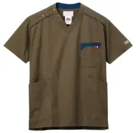 フォーク 7111SC-18 スクラブ Dickies スクラブ 7111SC-18 世界的に信頼される作業着ブランドDickiesが手掛ける、機能性とスタイルを兼ね備えた医療用スクラブです。ストレッチ素材を採用し、忙しい医療現場での動きやすさを実現。左袖のロゴが、プロフェッショナルな印象を与えます。特徴・動きやすいナチュラルストレッチ素材で長時間の着用でも快適・左袖にDickiesロゴ入りで高級感のあるデザイン・2重の胸ポケットで小物の収納に便利・ユニセックスデザインで男女問わず着用可能・Vネックデザインでスマートな印象・医療現場・介護施設での使用に最適な機能性■使用素材→ポリエステル50％・綿50％