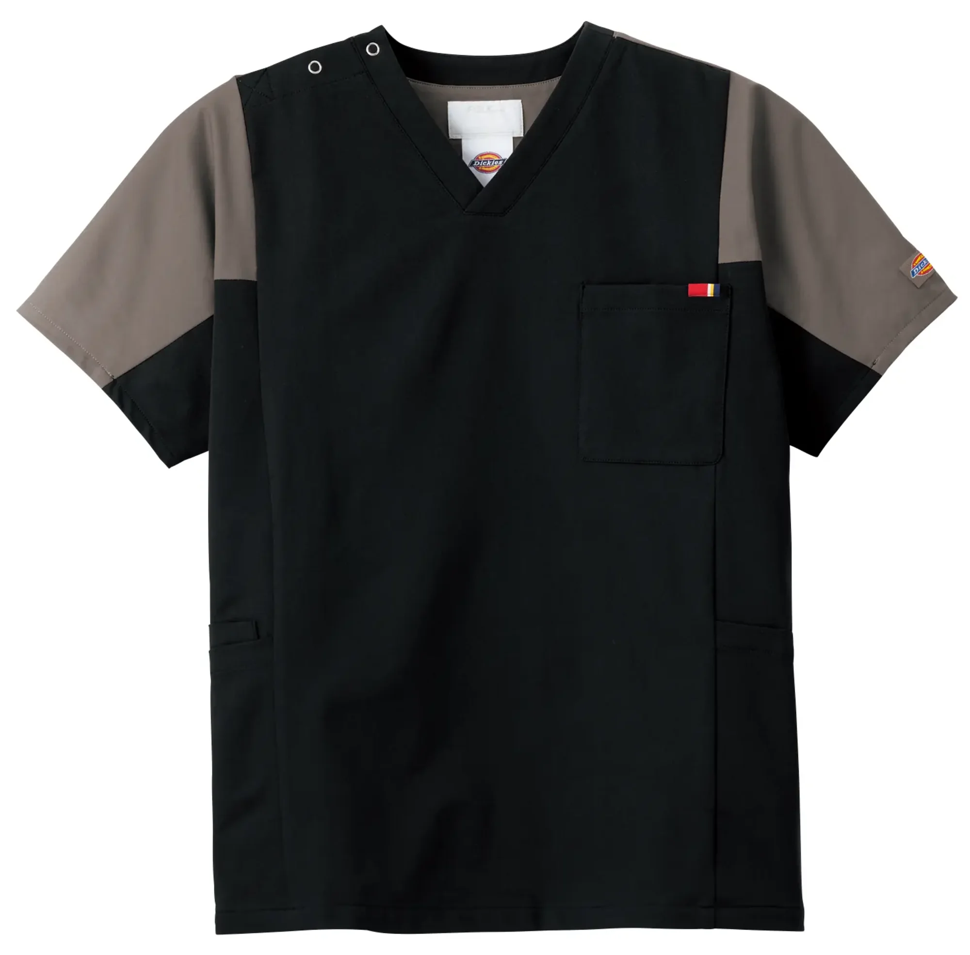フォーク 7113SC-9 スクラブ Dickies メディカル スクラブ 7113SC-9 医療現場で定評のあるDickies MEDICALシリーズのユニセックススクラブです。ストレッチ性の高い素材と機能的なポケット設計により、長時間の着用でも快適な動きやすさを実現。左袖のディッキーズロゴと胸ポケットがスタイリッシュな印象を与えながら、実用性も兼ね備えた医療従事者のための一着です。特徴・オールシーズン対応のストレッチテ素材で動きやすさを確保・左胸の便利なポケットで小物の収納に便利・左袖のディッキーズロゴがアクセントとなるスタイリッシュなデザイン・タブレットサイズの両腰ポケットを採用し、スマホや電子機器も安心して収納可能・大きな二重ポケットで小物の分別収納が可能・着丈短めデザインにこだわり、すっきりとした見た目と動きやすさを両立・腕の動作がしやすい設計で、動作楽々