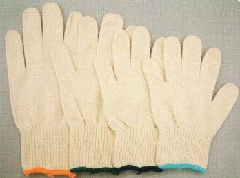 福徳産業 149 薄手純綿手袋 キャンプ用 純綿だから熱い物を触っても糸がとけない。吸汗性も抜群、キャンプに最適。小指又を下げた「三本胴編み」で手にフィット。品質の良い手袋ならやっぱり日本製。福徳産業(株)の手袋はすべて小指又を下げて編んだ「三本胴編み」です。小指又が下がったことで、より手の形に近く、フィットする手袋になりました。今までと違うフィット感！軍手はどれも同じだと思っていませんか？福徳産業の手袋は「日本製」です。安心・安全の品質だけではありません。一日仕事をしても「疲れにくい工夫」がされています。小指又を下げて編む製法「三本胴編み」小指又を下げて編むと・・・使う頻度の多い小指の指又がピッタリフィット！はめた感じが手になじみ、作業が楽になる！人の手は、小指が、人差し指・中指・薬指の3本より下にあります。福徳産業の軍手は全て小指又が下がっています。※この商品はご注文後のキャンセル、返品及び交換は出来ませんのでご注意下さい。※なお、この商品のお支払方法は、先振込（代金引換以外）にて承り、ご入金確認後の手配となります。
