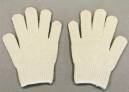 福徳産業 188 綿のびのび手袋 キャンプ用（子供用） 薄手で細かい作業に最適。伸縮する繊維使用。小指又を下げた「三本胴編み」で手にフィット。子供から大人まで対応。品質の良い手袋ならやっぱり日本製。福徳産業(株)の手袋はすべて小指又を下げて編んだ「三本胴編み」です。小指又が下がったことで、より手の形に近く、フィットする手袋になりました。今までと違うフィット感！軍手はどれも同じだと思っていませんか？福徳産業の手袋は「日本製」です。安心・安全の品質だけではありません。一日仕事をしても「疲れにくい工夫」がされています。小指又を下げて編む製法「三本胴編み」小指又を下げて編むと・・・使う頻度の多い小指の指又がピッタリフィット！はめた感じが手になじみ、作業が楽になる！人の手は、小指が、人差し指・中指・薬指の3本より下にあります。福徳産業の軍手は全て小指又が下がっています。※この商品はご注文後のキャンセル、返品及び交換は出来ませんのでご注意下さい。※なお、この商品のお支払方法は、先振込（代金引換以外）にて承り、ご入金確認後の手配となります。