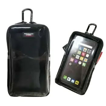 福徳産業 RF-121 ワーカーズレーベル 反射ライン付小物ケース 大画面スマホもすっぽり入る小物ケースハードな作業にも耐える1680デニールポリエステルを使用しています。スマートフォンを入れたままパネル操作ができます。さらに、カードやコイン、ペンの収納が可能です。仕様品番:RF-121品名:ワーカーズレーベル 反射ライン付小物ケース