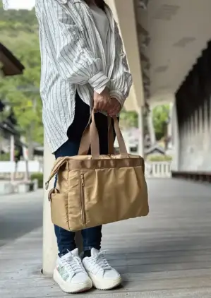 ヴァレンチノヴィスカーニ/NYタック付きボストンバッグ27L