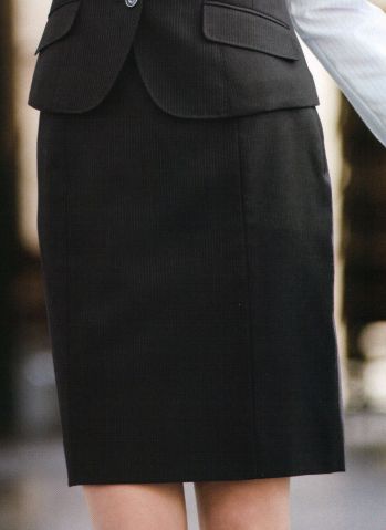 サーヴォ GSKL-1352 タイトスカート 着るだけで細見せ「美BODYライン」シャンブレーストライプ。凛としたかっこよさと女らしさを演出！美しくスマートに仕事ができる女性に変身。ヒップ下を体のラインに沿わせたNEWシルエットのタイトスカートは、女性らしい印象。美ストレッチウエストですっきり楽チン。切り替えラインラインの視覚効果によって細見せを実現。タイト気味に仕上げたシルエットとの相乗効果で、より美しく見せます。見た目はすっきり、座った時にラクチンの3㎝伸びるウエストベルトだから、どんなシーンでもストレスフリー。左脇開き仕様。『シャンブレーストライプ』黒×紺のシャンブレー織りをベースに綾組織によるコードのようなストライプ柄を表現。シャンブレーの陰影感で女性らしくニュアンスのあるエレガントな紺色が特徴。細番手の上質ウールのツヤとしっとりとした風合いで高級感のある素材。ストレッチ糸「T400」を使用、軽量で着易い素材感。