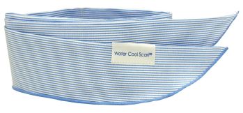 イトヤ WCS2012-CLB ウォータークールスカーフ コードレーン ブルー 水をたっぷり含ませて、首に着ければ蒸発クーラー！！いつでもどこでもくり返し涼感効果を発揮します！！ 暑さから回避したい全ての人に。～暑さ対策、熱中症対策として。 ウォータークールスカーフは首に巻くことで体温を調整し暑さを和らげようとする涼感スカーフです。直射日光から首を守るとともに、ほてった体を冷やすには首の動脈を冷やすと良いとされています。あらゆるシーンに合わせて対応！お子様の熱さましにもご使用いただけます！スポーツ、マラソン、ウォーキングはもちろん、遊園地、野外コンサート、通勤通学、作業、オフィス、キッチンワークなど、長い時間の着用でも首が疲れない、さりげなくお使いいただけるデザイン。 夏色豊富なカラーバリエーション。首やおでこに巻いて爽快リフレッシュ！ 小さなお子様から大人まで、夏の暑さ対策・熱中症対策に親子柄でおそろいも楽しめる！これが話題の、あのスカーフです。◆テレビ朝日 お願い！ランキング 第1位 三冠受賞◆●ご使用方法 1．できるだけ冷たい水に10～15分程度浸します。 2．ご購入時では吸水ポリマーが片寄って入っております。少しずつ膨らんできたら浸水状態にて吸水ポリマーが全体に行き渡るように指で軽く揉みながら膨らませて下さい。（吸水ポリマーが3層へと均等に行き渡らないと完全に膨らみません。） 3．膨張後、余分な水分をタオル等で拭き取り、首やおでこなどに着用してご使用下さい。 4．膨張後の使用前に冷蔵庫に入れて冷やすとより効果的です。 5．水分が蒸発してきますと元の膨らみの状態に戻ります。再度お使いになる時は吸水させて膨らませて下さい。 Q．膨らましたウォータークールスカーフはいつまで膨らんでいますか？A．環境温度・湿度・空気の動きにより蒸発率は異なりますが、少なくとも24時間は膨らんでおります。Q．首筋がビショビショになったりしませんか？A．膨張後タオル等でしっかりと余分な水分をふきとっていただけたら過度に濡れることはありません。Q．水しか使わないのに本当に冷たくなるの？A．吸水されたスカーフの気化熱効果を発揮するために無風よりも風にあたる環境が大切です。ご使用状態・環境により涼しさを感じる個人差はございます。Q．ウォータークールスカーフが全体的に膨らまないのですが？ A．ゆっくりと膨らむのを確認しながら内容物を全体に行き渡るように手で誘導し吸水を促して下さい。浸水中、スカーフの生地に空気を含んでいますと膨らみづらいので、揉みながら空気を抜いて下さい。Q．膨らませてから2日経ちましたが、なんだかペタンコになってしまったのですが？A．含んだ水の蒸発とともにスカーフはしぼみますので再度利用するときには水を含ませて下さい。Q．数時間使用しているとぬるくなってきちゃいますけど？A．水だけの涼感を得るスカーフですので限りはございます。ぬるくなったら再度水に浸けて下さい浸水した直後の水の涼感を得られます。Q．スカーフを洗う場合はどうしたらいいですか？A．手洗いにてお願い致します。使用洗剤は肌への影響を考慮した上で肌に優しいものをお使いください。また使用する際はよくすすぎ洗いをして商品内に洗剤が残らないようにして下さい。肌への悪影響、商品劣化の恐れがございます。洗濯機は使用しないでください。洗濯機内では、過大の吸水や衝撃により、商品の破損や洗濯機の故障の原因となります。Q．目立った破損もないのでまた来年も使えますか？また保管の仕方は？A．使用可能と思いますが、膨らみが弱くなる・時間がかかることがあります。湿った状態での保管はカビの発生等の原因となりますので、完全に乾ききってから保管いただけますようお願い致します。Q．もうスカーフとして使用しないのですが、どうやって廃棄すればいいですか？A．使用済みの吸水ポリマーは植木の土に入れて使用してみて下さい。土壌の保温に役立ちます。使用しております吸水ポリマーは、植物・環境に安全な物ですのでご安心してお使い下さい。または各市町村の指示、規制に従い破棄して下さい。