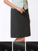 カーシー ESS-462 Aラインスカート 「ESS-620 Aラインスカート」へリニューアルいたしました。夏のノンストレス・スカート デビュー！ 爽快な夏服も、デザインは女らしく。そして仕事に集中できる便利な機能をプラス。表地はドライタッチ！裏地もまとわりつきにくい！ノンストレスPOINT（1）脚さばきの良さと風通しの良さが魅力！計算された裾まわりの分量で、脚さばきがよく軽快な着用感。ヒップラインや脚をキレイに見せるシルエットやバツグンの通気もポイントです。 POINT（2）スリットが裂けにくいから、大きな歩幅で颯爽と歩ける！ POINT（3）座っても裏地が見えない。工夫を凝らした新アイディア。椅子に座ったとき、スカートの裾がずりあがって裏地が見えてしまう不満を解決しました。 POINT（4）たくさん入れてもふくらみにくいスマートポケット！物を入れてもふくらみにくく、手の出し入れが驚くほどスムーズ。サイドファスナー開きでありながら、左右にポケットがついて機能的です。 POINT（5）ウエストまわりもソフト！ウエストラインに優しくフィットする細めのカーブベルトは、腰まわりの圧迫感を解消。内側は肌あたりのやわらかな素材を採用。素肌に触れてもチクチクしません。 POINT（6）強撚素材を生かした、夏にぴったりの清涼感！通気性に優れたドライタッチな強撚素材を使用し、サラリとした肌ざわりを実現。適度なドレープ性が女性らしい軽やかな素材です。 ※23号は受注生産になります。※受注生産品につきましては、ご注文後のキャンセル、返品及び他の商品との交換、色・サイズ交換が出来ませんのでご注意くださいませ。※受注生産品のお支払い方法は、先振込み（代金引換以外）にて承り、ご入金確認後の手配となります。