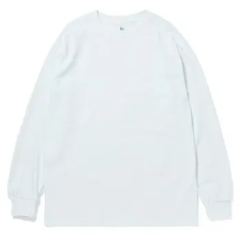 American Style AA1304-00S 6.0オンスユニセックスロングスリーブTシャツ（ホワイト） American　Apparel®「アルスタイル」は「アメリカンアパレル」に。多くの皆様からご支持をいただいている ALSTYLE 1301(半袖Tシャツ)、1304(長袖Tシャツ)が、American　Apparel としてリスタートします。ALSTYLEブランドの生地感・サイズ感はそのままに、American　Apparel が西海岸スタイルをお届けします。●製品取扱い注意湿った状態や、着用中の摩擦により他のものに移染する恐れがありますので、着用にはご注意ください。洗濯の際には色落ちにご注意いただき、淡色・白ものとは必ず分けて洗ってください。※他カラーは「AA1304-A」に掲載しております。※この商品はご注文後のキャンセル、返品及び交換は出来ませんのでご注意下さい。※なお、この商品のお支払方法は、先振込にて承り、ご入金確認後の手配となります。