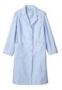住商モンブラン 71-123 女子診察衣シングル（長袖） 同じ仕事着でも、さりげなくおしゃれなデザインを選びたい。そんな方には丸衿、プリンセスラインの優しいコートをどうぞ。ドクターコートの必要機能もすべて備えています。