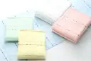 日繊商工 T-247 ラインストーン フェイスタオル（5枚入） 泉州タオル※5枚入りとなります。※この商品はご注文後のキャンセル、返品及び交換は出来ませんのでご注意下さい。※なお、この商品のお支払方法は、先振込（代金引換以外）にて承り、ご入金確認後の手配となります。