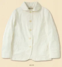 サカノ繊維 KMJ-2761 女性ストレッチコックジャケット 着せられるのではなく、着たくなるシゴト服。kitema+su made in japanハードワークに耐えるのは当たり前。相棒には気品も求めたい。生地は、厚手ながらも柔らかいコットンストレッチ、シワの少ないストレッチツイル、快適なシャツ地・ストレッチウェザーの3つ。優れたデザイン、耐久性、清潔感で料理人を包みます。●快適な着心地が魅力のシャツ地のような、ストレッチウェザー生地。